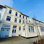 Apartment Warnesonne *